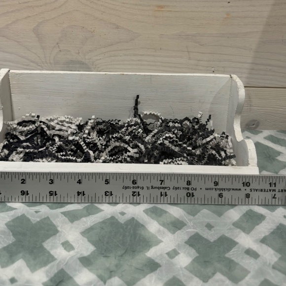 Handmade Refurbished Rustic Farmhouse Caddy With Ceramic Chicken Napkin Holders - Picture 7 of 8